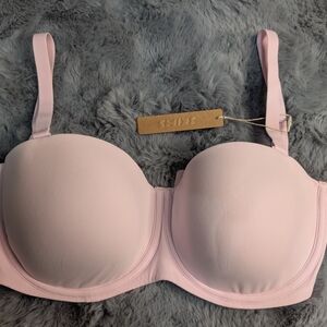 Skims Fits everybody Strapless Bra Cherry Blossom 32F